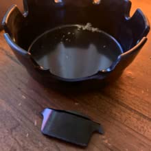 Easy Broken Plastic Ashtray 