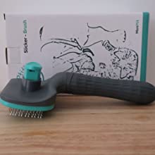 MonPtit Slicker Brush Packaging Carton