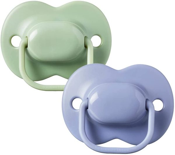 Tommee Tippee Natural Latex Cherry Soothers, Symmetrical Design, BPA-Free, 18-36m, Green and Blue, Pack of 2 Dummies - Image 7