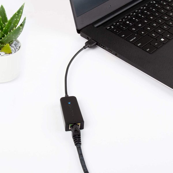 Cable Matters USB to Ethernet Adapter (USB 3.0 to Ethernet) Supporting 10/100/1000 Mbps Ethernet Network in Black - Image 6