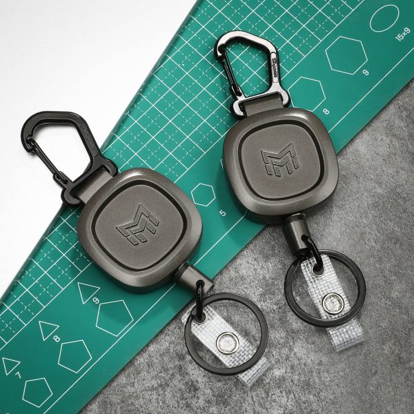 Heavy Duty Retractable Keychain, Retractable Carabiner Badge Holder, Matel ID Badge Reel with 31.5?? Steel Cord, 8.0oz,2-Pack