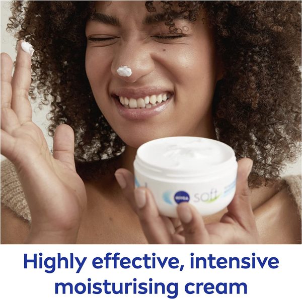 NIVEA Soft Moisturising Cream (200ml), Refreshing Moisturiser for Face, Body & Hands with Vitamin E and Jojoba Oil, Hand Cream Moisturises Deeply, All Purpose Body Lotion