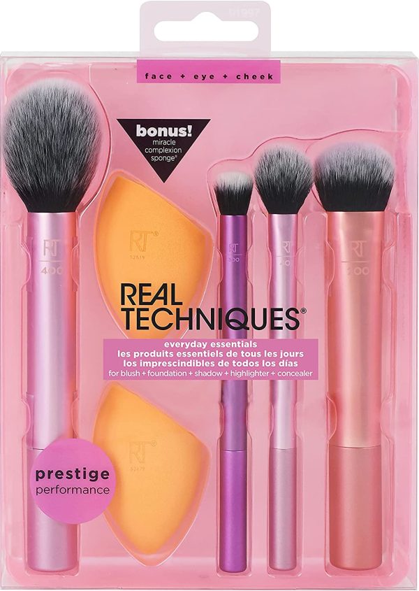 Real Techniques Makeup Brush Set with 2 Sponge Blenders for Eyeshadow, Foundation, Blush, and Concealer, 6 Piece Makeup Brush Set (Pack of 2)